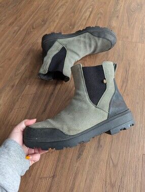 Bogs Womens Chelsea Boots Sz 11